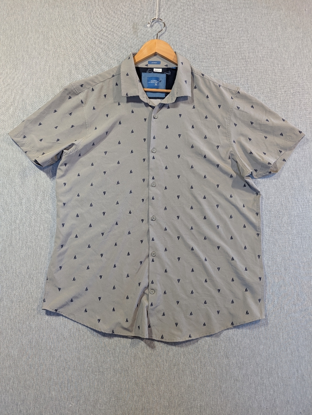 Essex Crossing Sailboat Print Button Shirt Men's XL Gray Blue Stretch